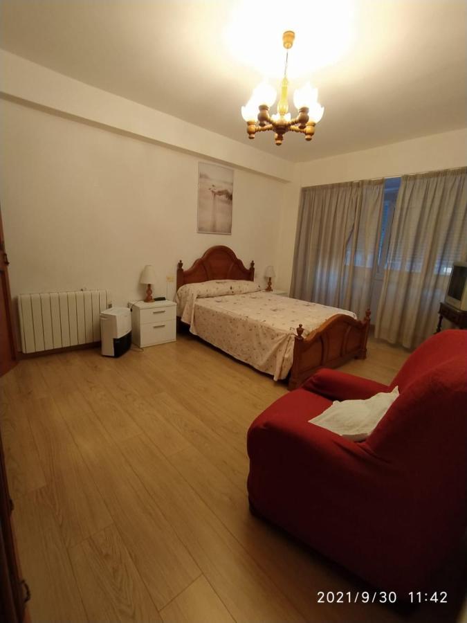 Nemes Apartment Cee Luaran gambar