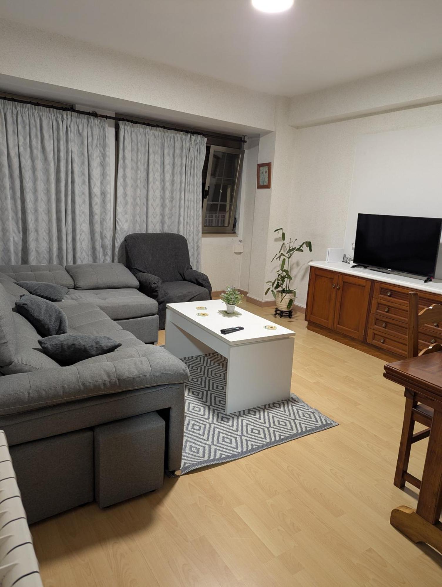 Nemes Apartment Cee Luaran gambar